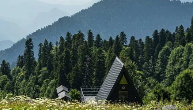 А-фрейм с террасой и видом на горы